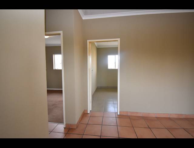 3 BEDROOM TOWNHOUSE FOR SALE IN NOORDHANG